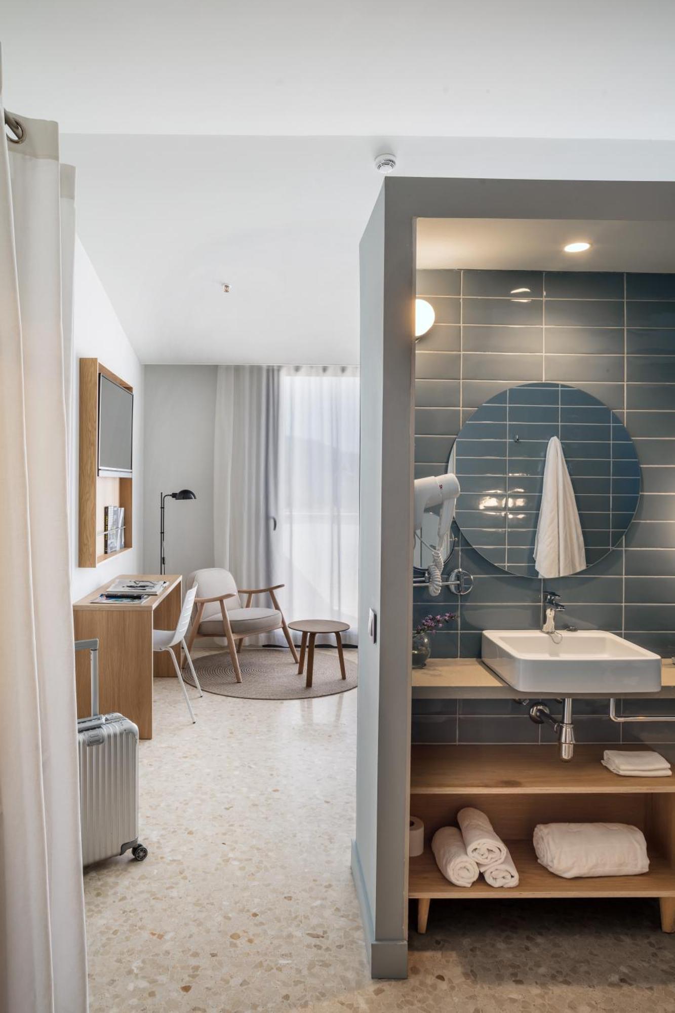 Aqua Hotel Silhouette & Spa - Adults Only Malgrat de Mar Exterior foto